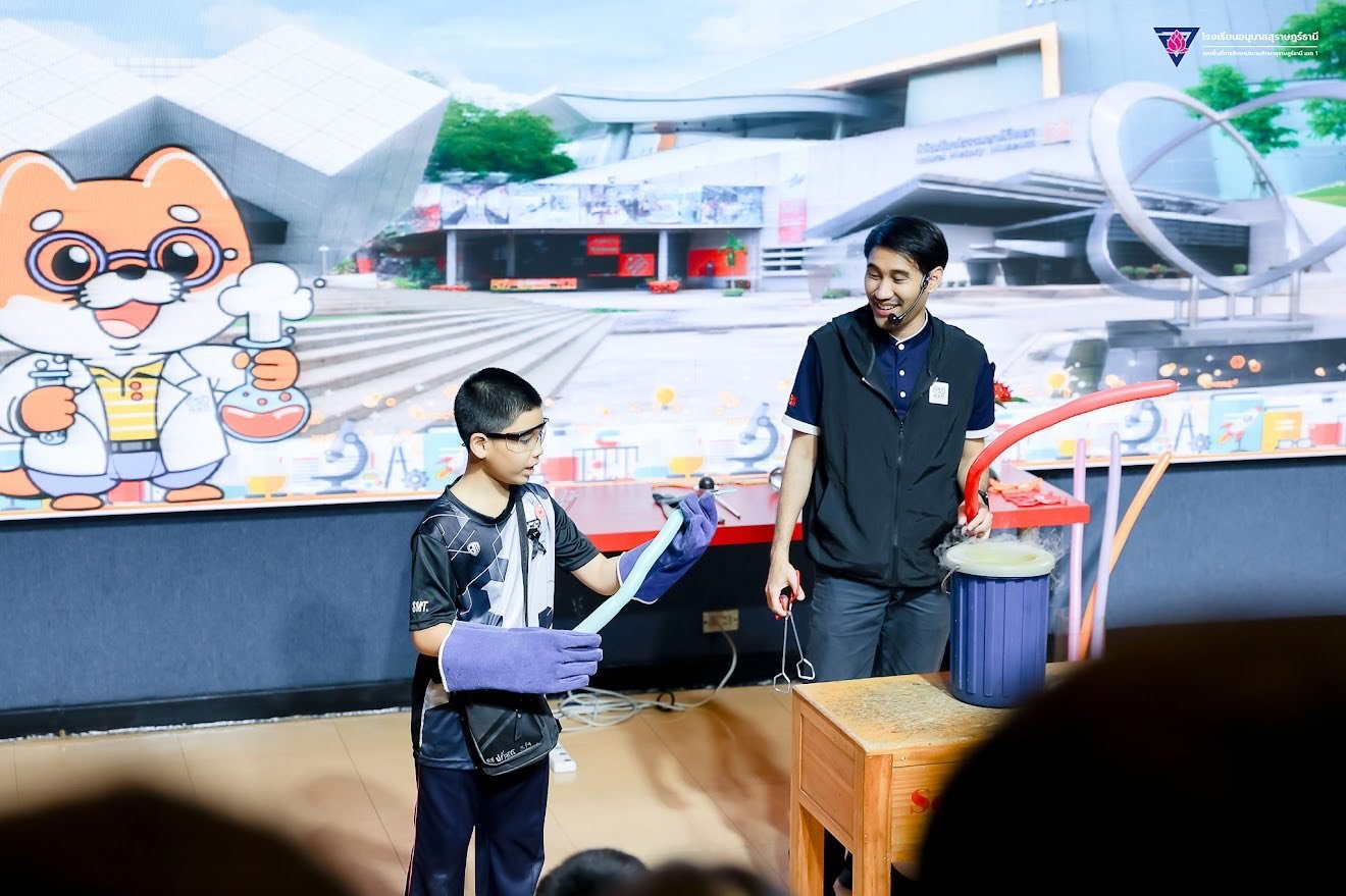 <div style='text-align:center;'><a href='img/article/art_1766458197/image/g/654ea68317486f42b57c2b70e7a1e6931_2604479983.jpg' target='_blank' style='color:#FFF !important;' download><b>ดาวน์โหลดรูปภาพ</b> <span style='font-size:12px;'>(1,320 x 879 px)</span></a></div>