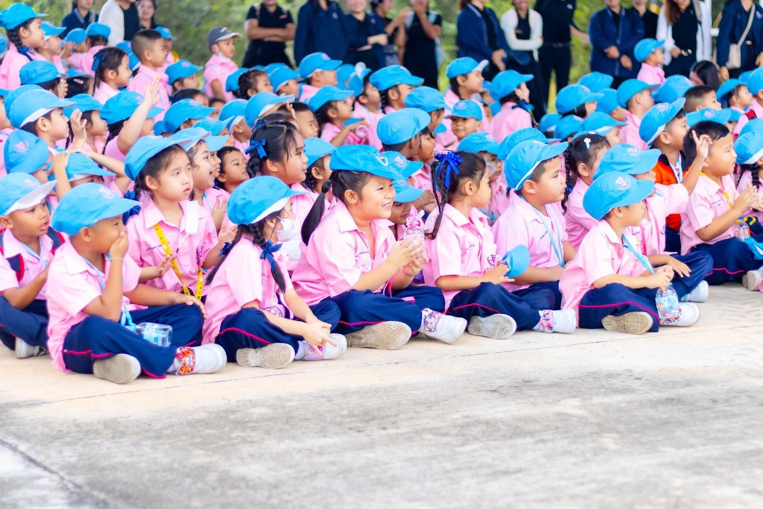 <div style='text-align:center;'><a href='img/article/art_1766989194/image/g/61e80dd6ec4e89ce4e93f0042d2484ac1_1600125178.jpg' target='_blank' style='color:#FFF !important;' download><b>ดาวน์โหลดรูปภาพ</b> <span style='font-size:12px;'>(1,567 x 1,045 px)</span></a></div>